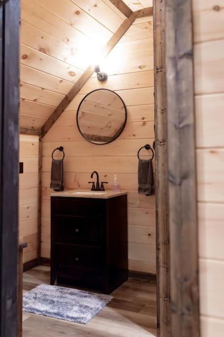 The Secluded Reset Button Cabin Broken Bow Exterior photo